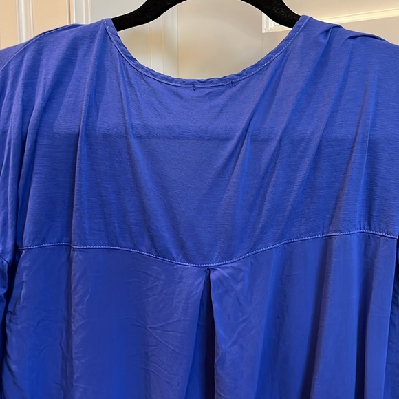 SPLENDID long sleeve V- neck top - Picture 3 of 7